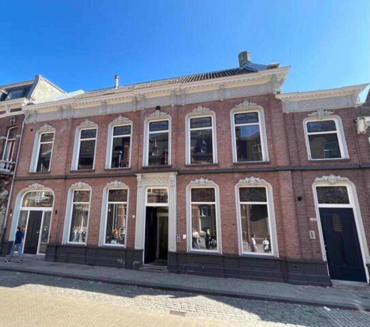 City Center Located City Villa Tilburg Alexander Exterior photo